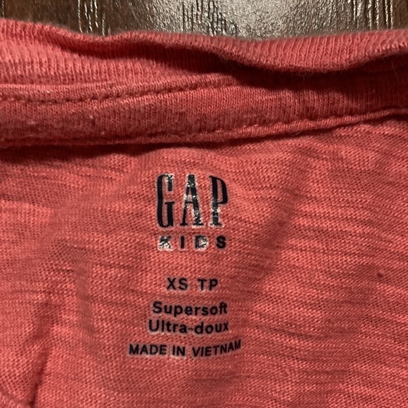 Clearance Gap salmon, coloured short sleeve T-shirt - Picture 4 of 5